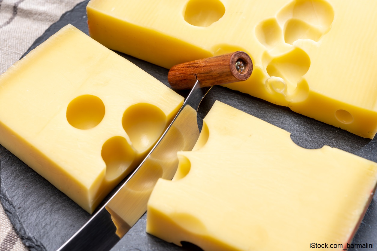 iStock.com barmalini Emmentaler